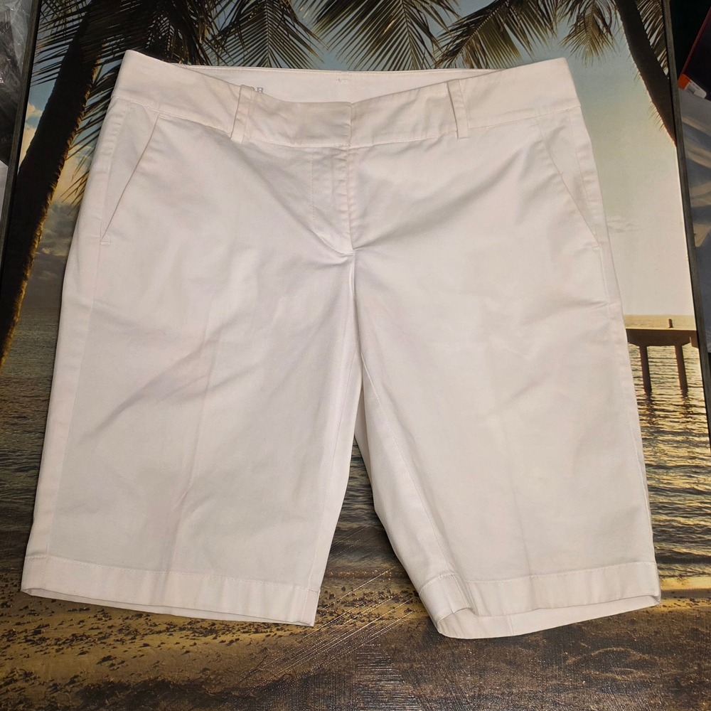 Ann Taylor White Women's Bermuda Shorts